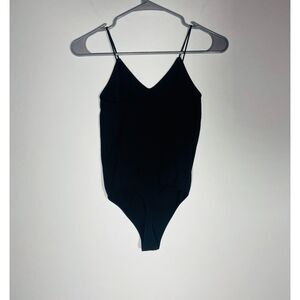 Colsie Black Ribbed Spaghetti Strap Bodysuit Women’s Size M One-Piece Basic